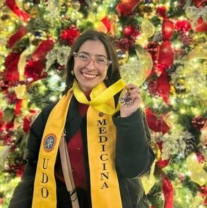 Meet your Posher, Daniela